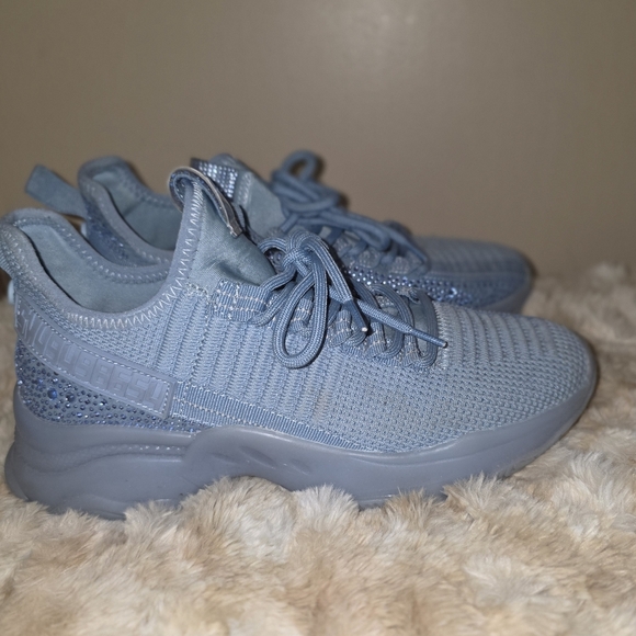 Stylish Light Blue Knit Sneakers - Picture 1 of 6